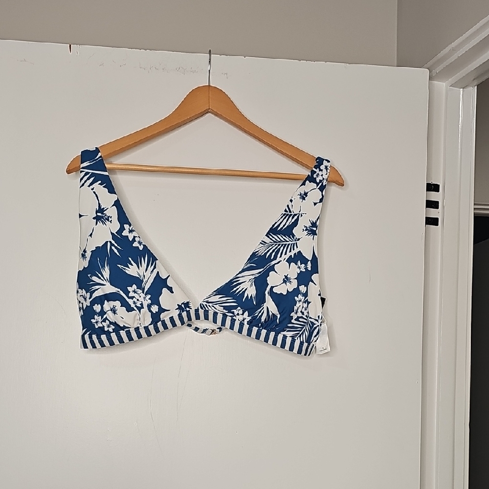 Elegant Blue and White Floral Swim Top